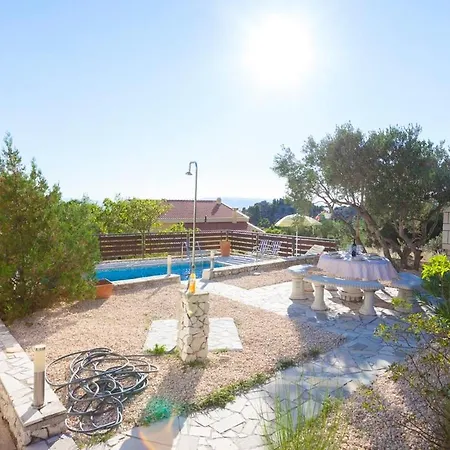 Dario In Makarska, Private Pool